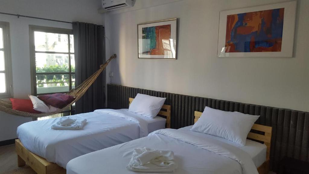 Haus Sathorn 11 Residence Bangkok Eksteriør billede