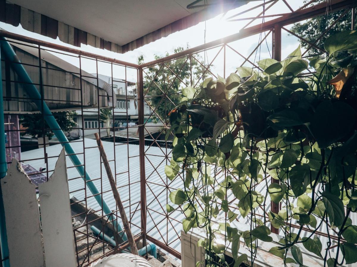 Haus Sathorn 11 Residence Bangkok Eksteriør billede